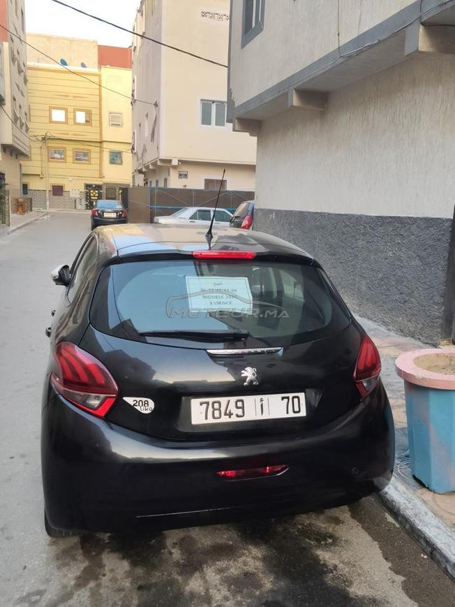 Peugeot 208 2019 à Dakhla