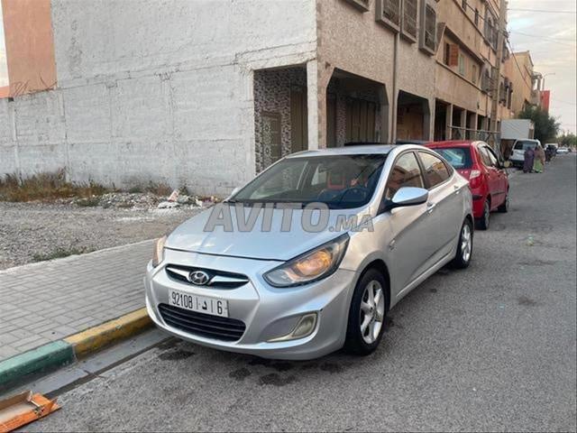 Hyundai Accent Diesel Manuelle 2012 à Dar Bouazza - 2