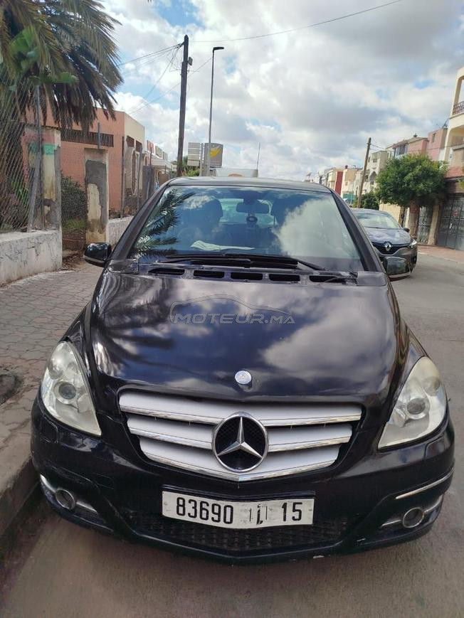 MERCEDES b180