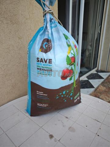 2 tarières avec 20 kgs d'hydrogel Raincatcher - 2
