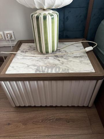Vends lit queen size (sommier et matelas compris) - 2