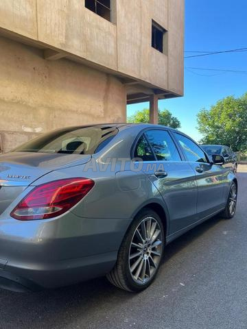 Mercedes-Benz 200 - 2