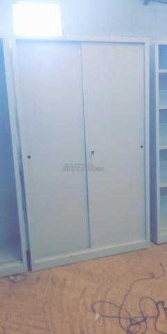 Armoire métallique porte coulisse/vestiaire/banc - 2