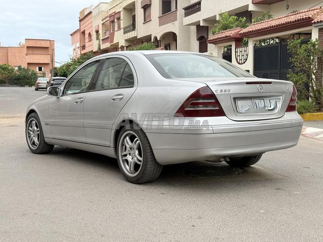 C220 ديوانة 2011 - 2
