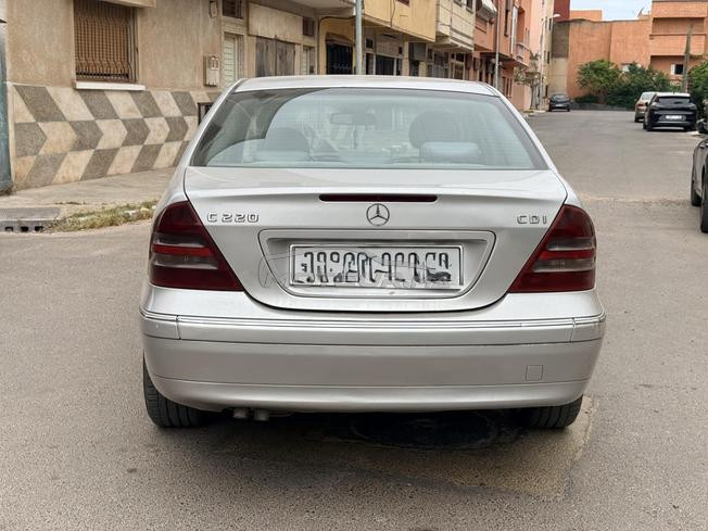C220 déouana 2011