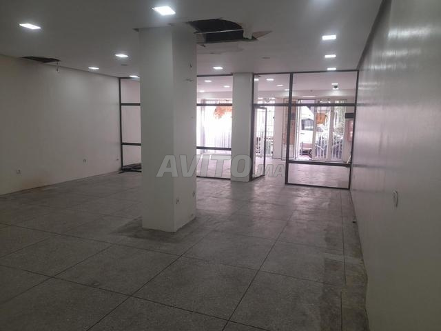 محل للايجار لاستخدام مطعم 220م2 شارع آنفا - 2