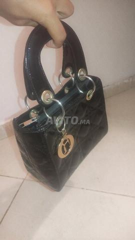 Sac à main style Dior noir brillant petit Canage