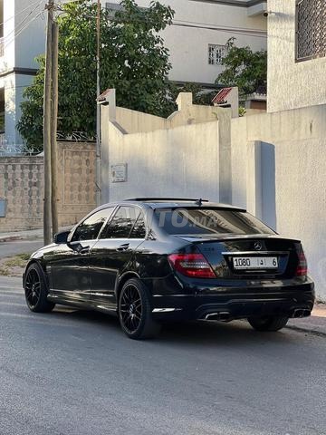 Mercedes-Benz 204- 320 Automatique 2008 à Tanger - 2