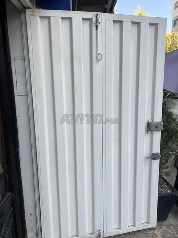 Porte en fer pour garage ou local commercial - 2