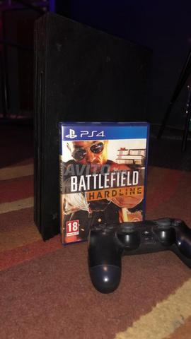 PS4 Pro 1To quasi neuf très peu utilisé - 2