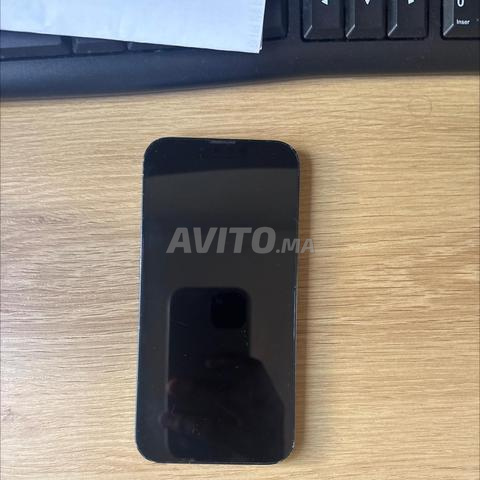 iPhone 13 128go très bon état - 2