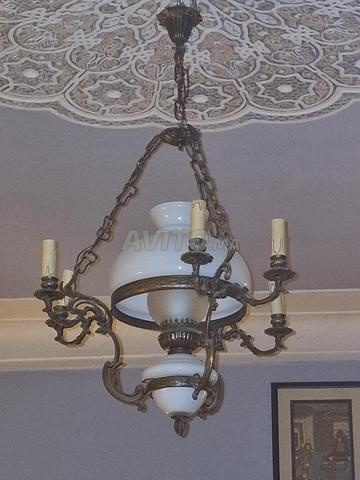 Lustre ancien avec opaline