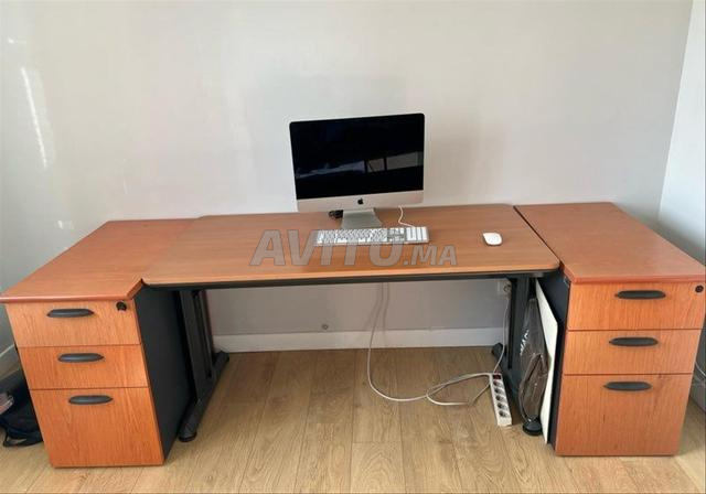 Bureau simple avec 2 meubles de rangements