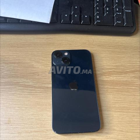 iPhone 13 128go très bon état