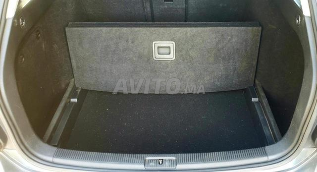 Volkswagen Golf 6 Diesel Manuelle 2010 à Tanger - 2