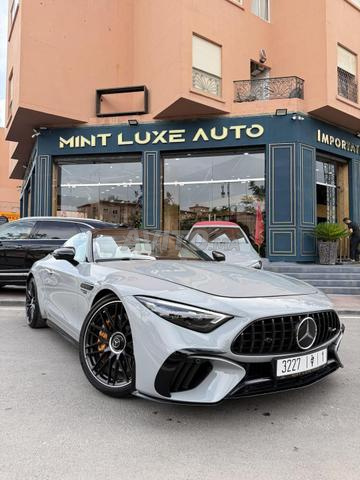مرسيدس بنز الفئة SL63 AMG