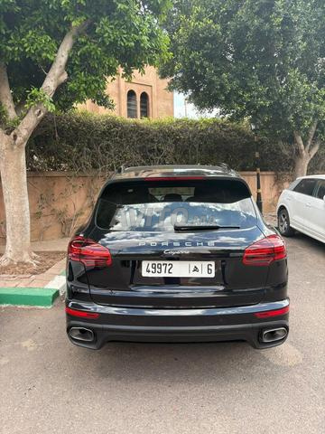 Porsche Cayenne - 2