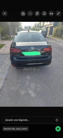 Volkswagen Jetta - 2