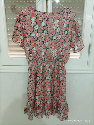 Robe fleurie très bonne qualité 80 dh - 2