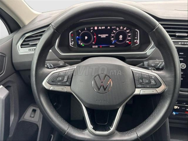 Volkswagen Tiguan - 2