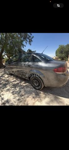 Fiat Linea Diesel Manuelle 2012 à Settat - 2