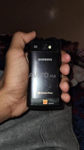 Samsung Omnia W - 2