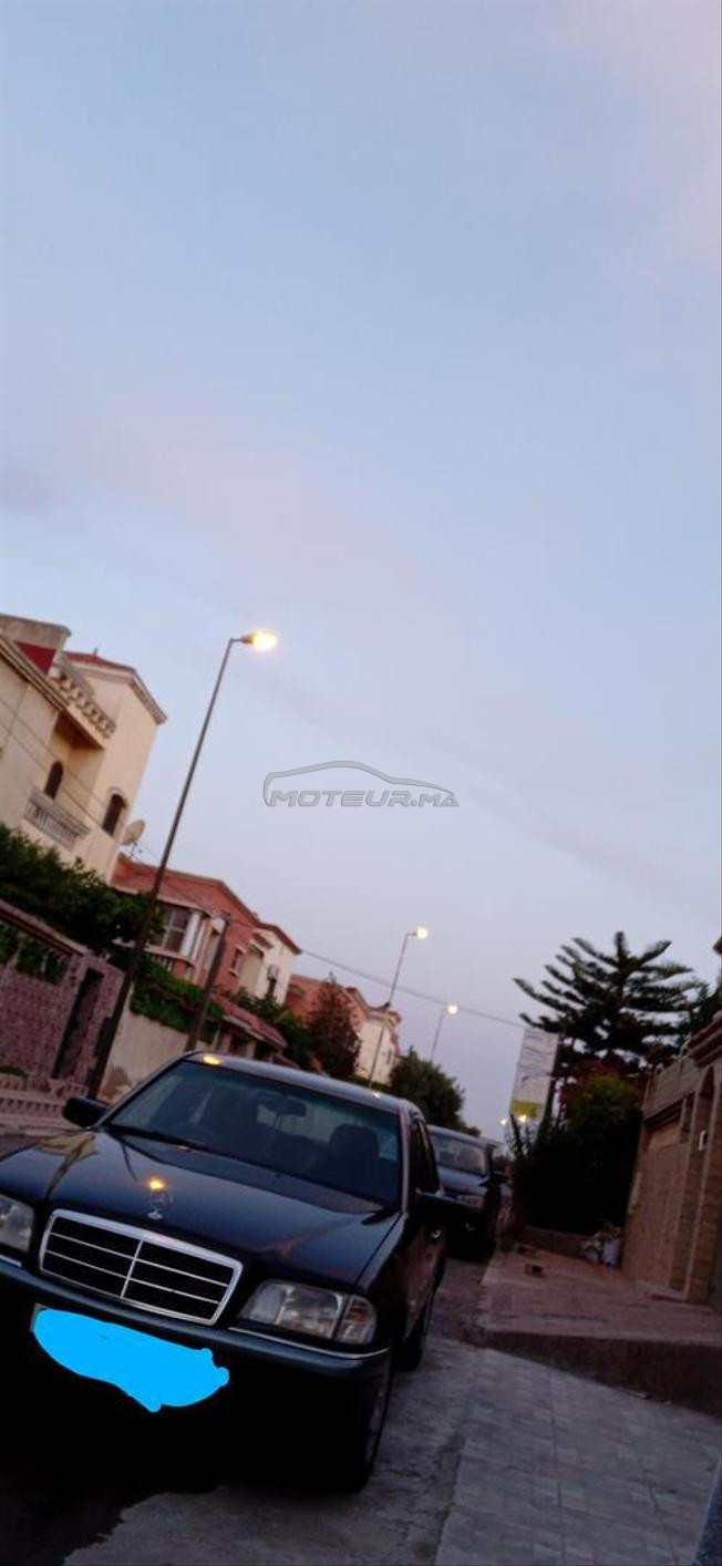 Mercedes C250D Avender Bon État.