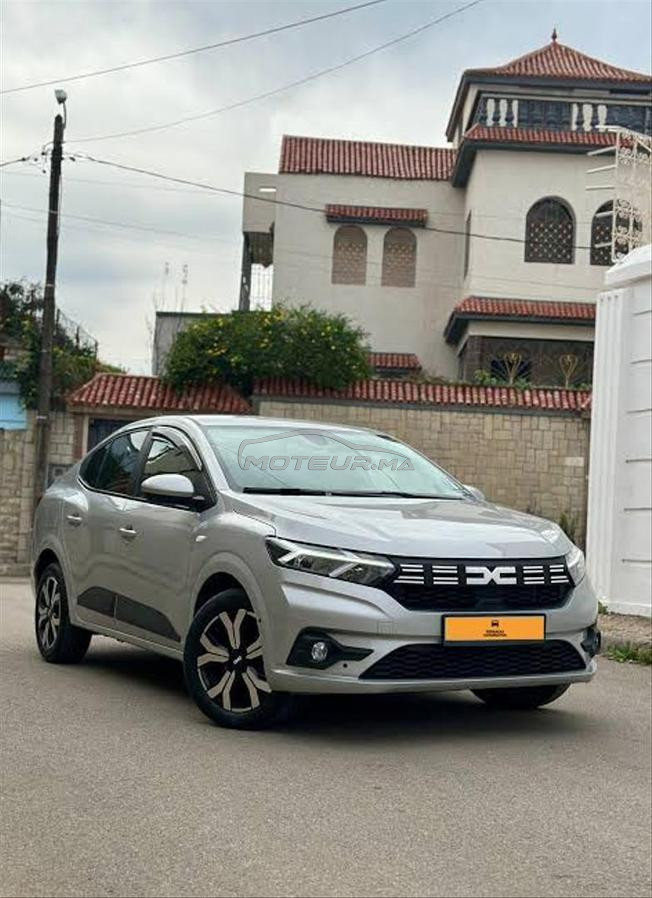 Dacia Logan pour location 