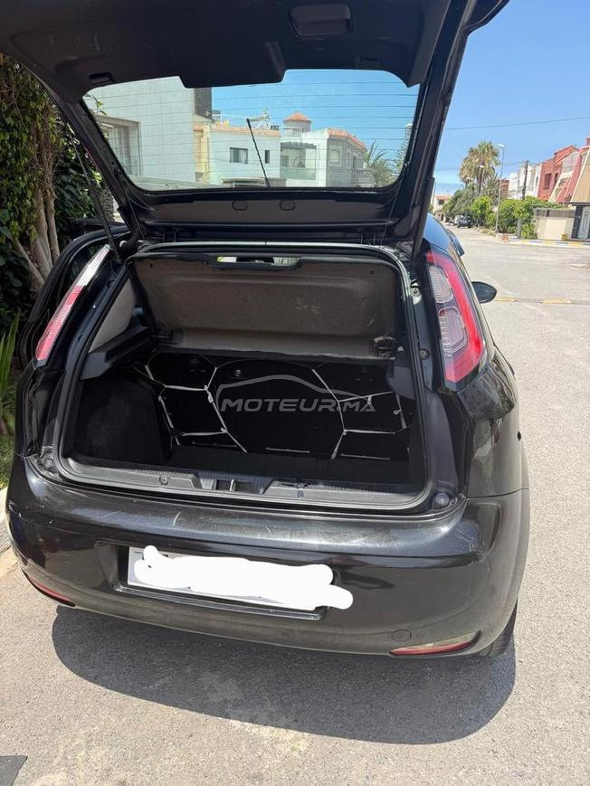 Fiat Punto Essence Manuelle 2015 à Mohammedia