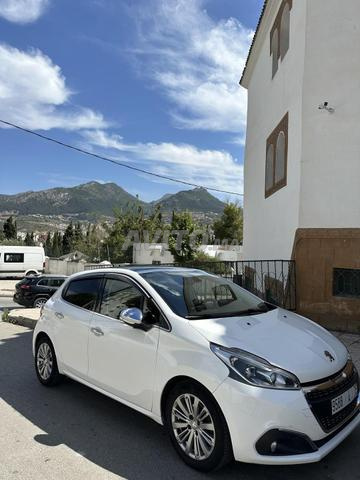 Peugeot 208 Diesel Manuelle 2019 à Tétouan - 2