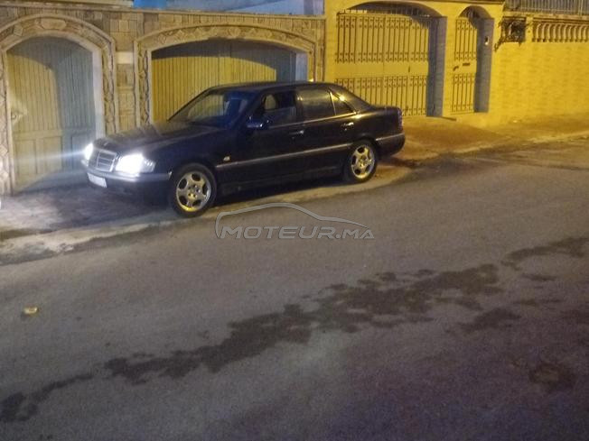 Mercedes C250D Avender Bon État.