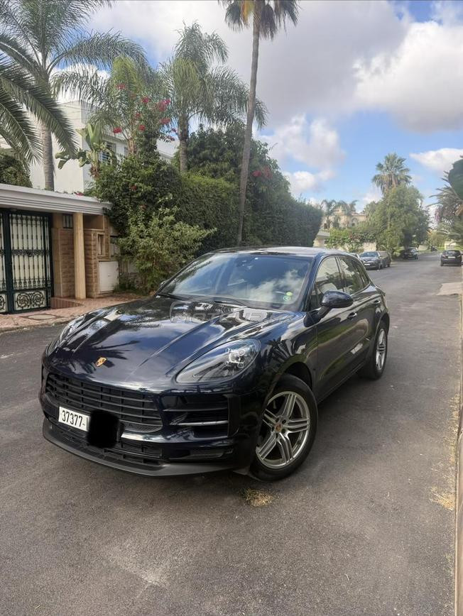 Porsche Macan Essence  2021