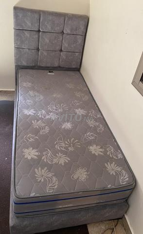 Moustiquaire à vendre avec son cadre - 2