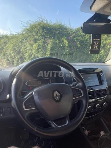 Renault Clio Diesel Manuelle 2020 à Salé - 2