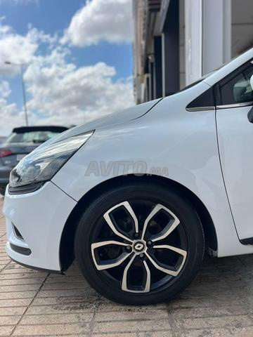 Clio 4 automatique 2021 - 2