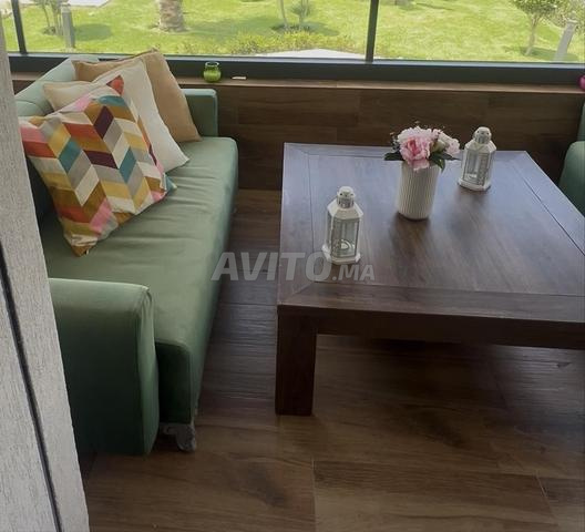 Salon moderne et une table en marbre - 2