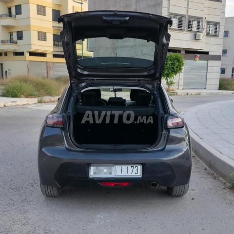 Peugeot 208 - 2