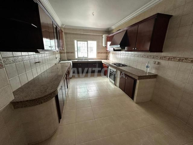 Appartement à louer 130 m² à Rabat - 2