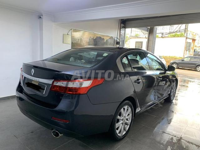 Renault Latitude Diesel Automatique 2013 à Rabat - 2