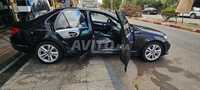 Mercedes-Benz 220 Diesel Automatique 2013 - 2