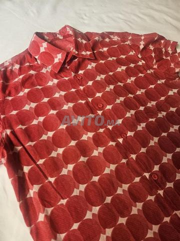 Chemise rouge pour l'été - 2