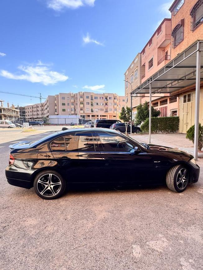 BMW 320i model 2006