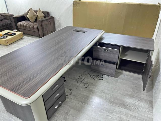 مكاتب عصرية تمنحك الراحة والإنتاجية - 2