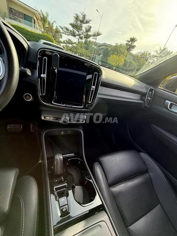 فولفو XC40 R-Design نظيفة جداً - 2