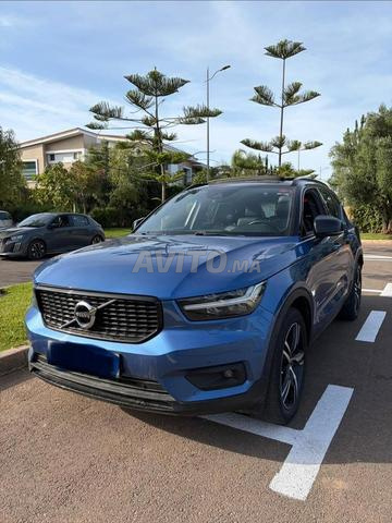 فولفو XC40 R-Design نظيفة جداً