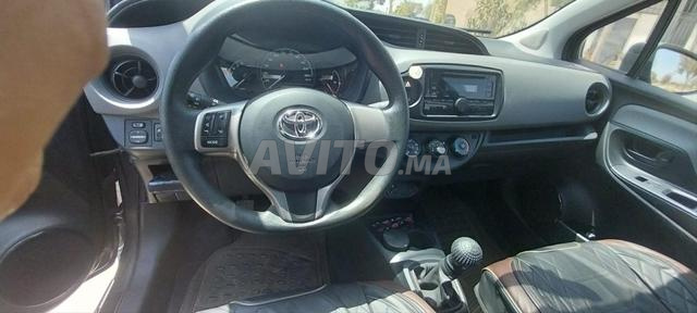 Toyota Yaris 2020 Essence 1er main