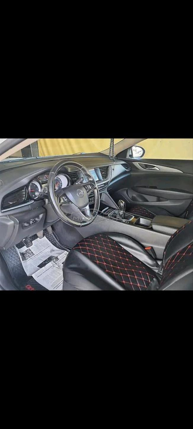سياره نوع Opel insignia 