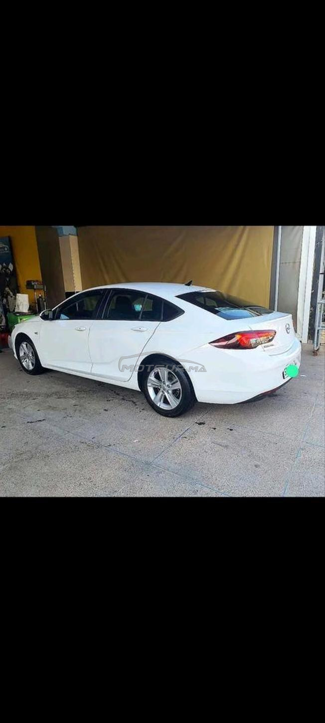 سياره نوع Opel insignia 