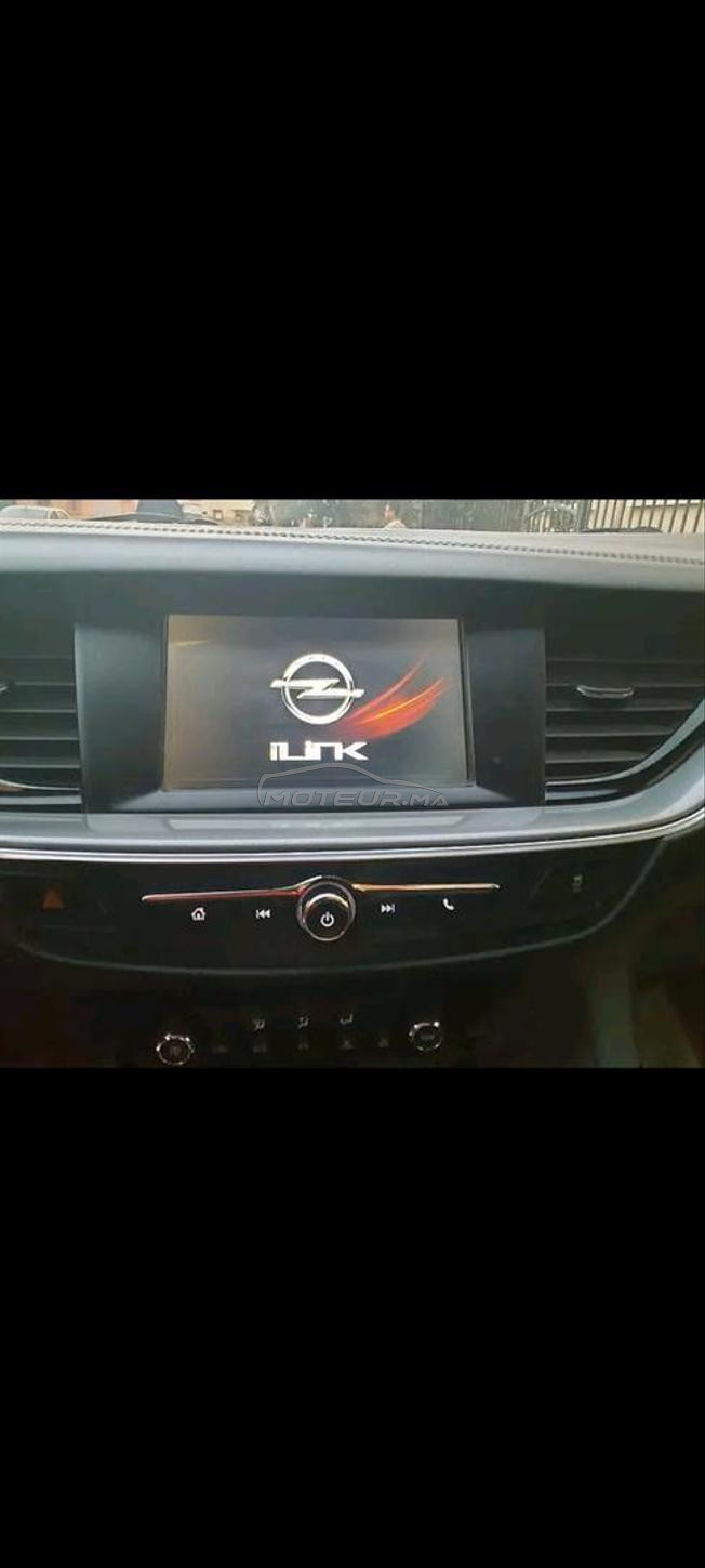 سياره نوع Opel insignia 