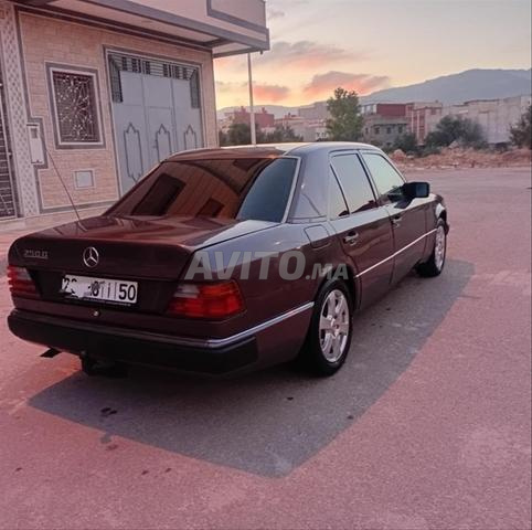 Mercedes 250 modèle 1992 dédouane - 2